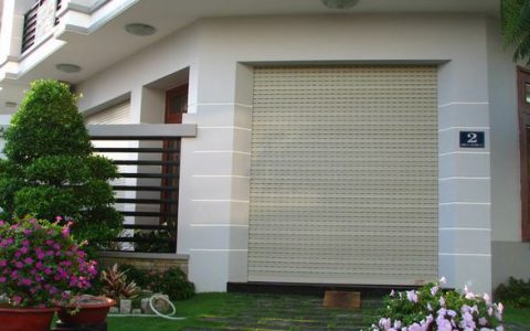 Cửa cuốn titador Đức so với cửa cuốn bình thường